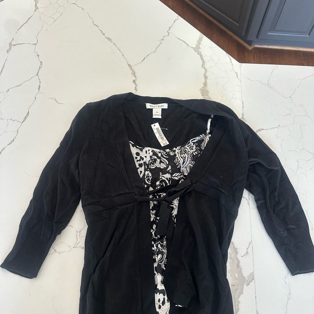 White House Black Market Black and White Top